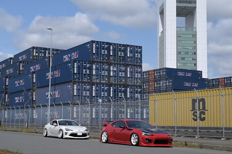 86のBRZ・コンテナ前に関するカスタム事例の投稿画像1枚目