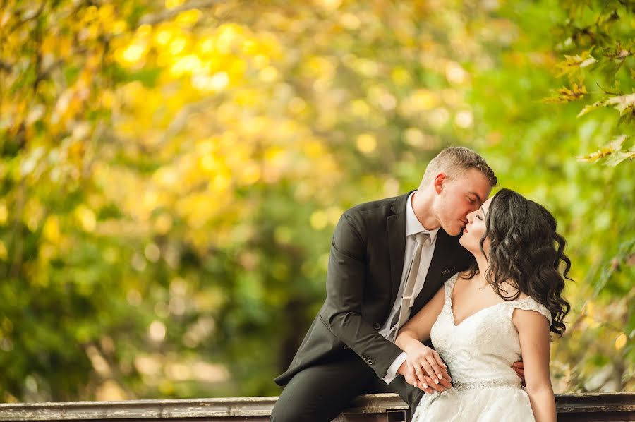 Fotografo di matrimoni Dionisi Bezanidi (dionysi). Foto del 24 maggio 2017