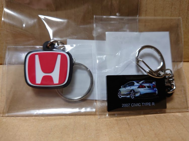 シビックタイプRの自分へのご褒美・クリスマスプレゼント・キーホルダー・ドライビングシューズに関するカスタム事例の投稿画像1枚目