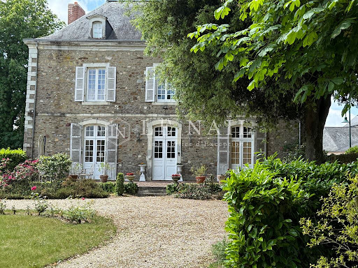 House with garden 2