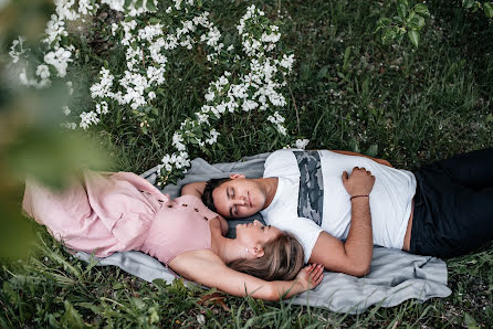 Fotografo di matrimoni Yulya Tomilina (juliatomilina). Foto del 27 maggio 2020