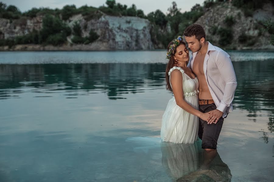 Fotógrafo de casamento Janusz Żołnierczyk (janusz). Foto de 30 de julho 2017