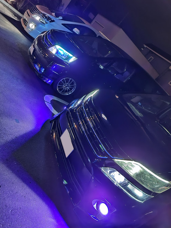 アルファードの10アル・20ヴェル・ヘッドライト加工・殻割り・冬支度に関するカスタム事例の投稿画像1枚目