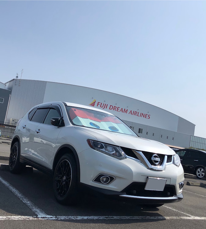 エクストレイルの富士山静岡空港・MT・旧車イベント・てんとうむし・やっちゃえ日産に関するカスタム事例の投稿画像1枚目