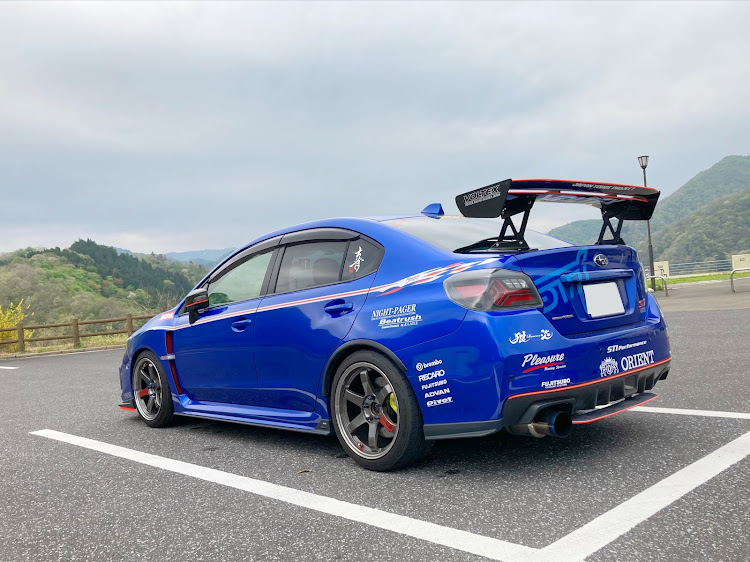 WRX STIの東名マフラー・徳山ダムに関するカスタム事例の投稿画像1枚目