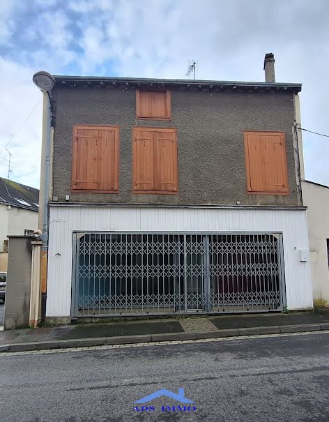Vente maison  100 m² à Vouziers (08400), 55 000 €