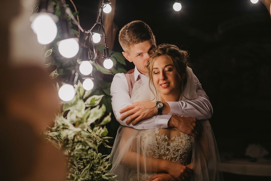 Fotógrafo de bodas Yuliya Zaruckaya (juzara). Foto del 5 de abril 2019