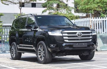 Không phải là mẫu xe có doanh số “rực rỡ” như Vios, Innova hay Fortuner, nhưng Land cruiser cũng là một trong những “tượng đài” khó có thể thay thế của hãng xe Nhật.