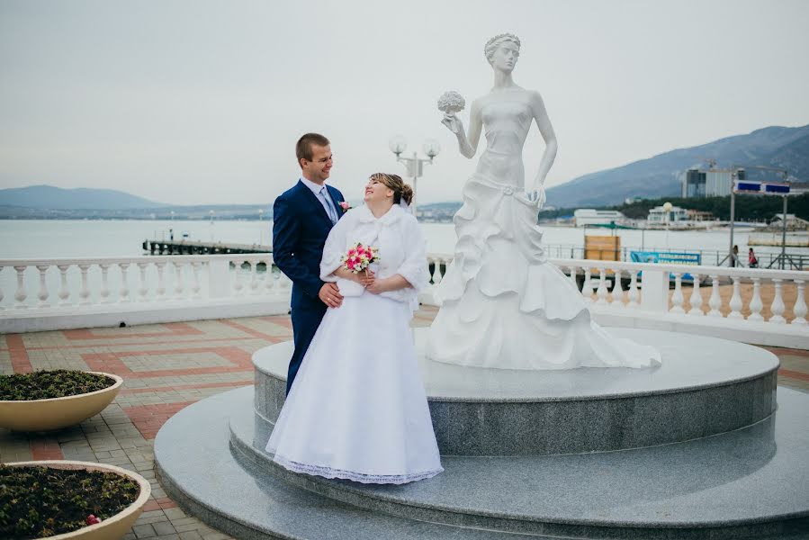 Wedding photographer Marina Pirogovskaya (pirogovskaya). Photo of 10 February 2016