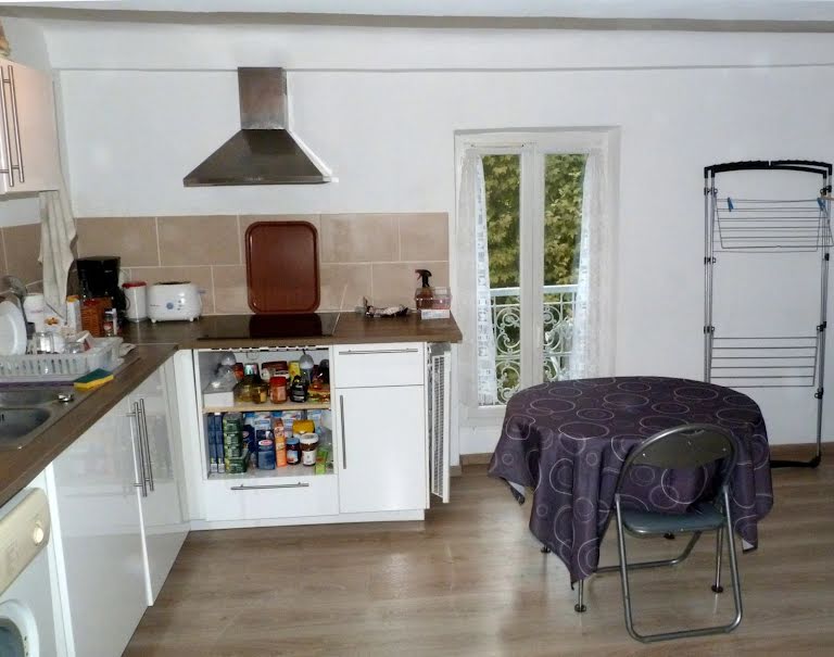 Location  appartement 2 pièces 42.3 m² à Jouques (13490), 597 €