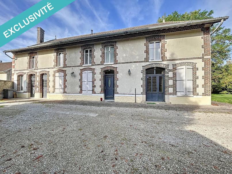 Vente maison  850 m² à Mailly-le-Camp (10230), 585 000 €