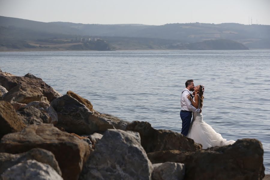 Wedding photographer Cenk Özayan (cenkozyn). Photo of 3 June 2017