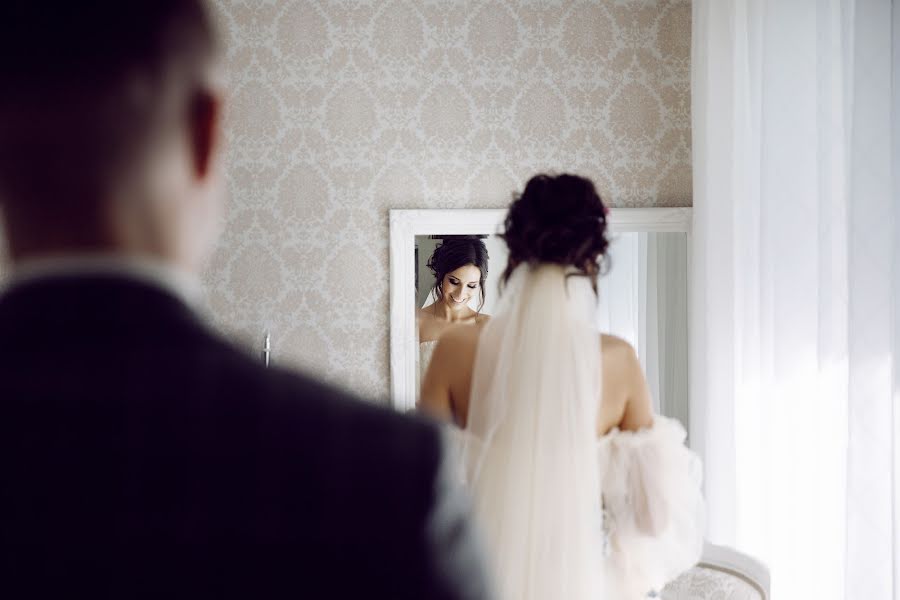 Fotógrafo de casamento Pavel Teplickiy (teplitskyphoto). Foto de 30 de dezembro 2019