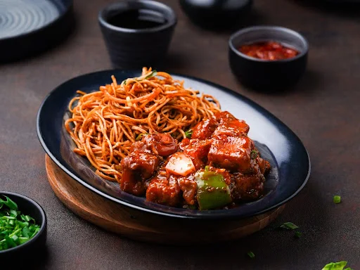 Veg Noodles with Paneer Manchurian Gravy