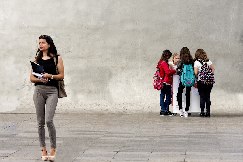 Scuolqbus: l'attesa  di BF48