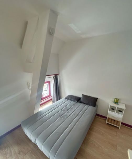 Location  appartement 1 pièce 17 m² à Saint-Flour (15100), 342 €