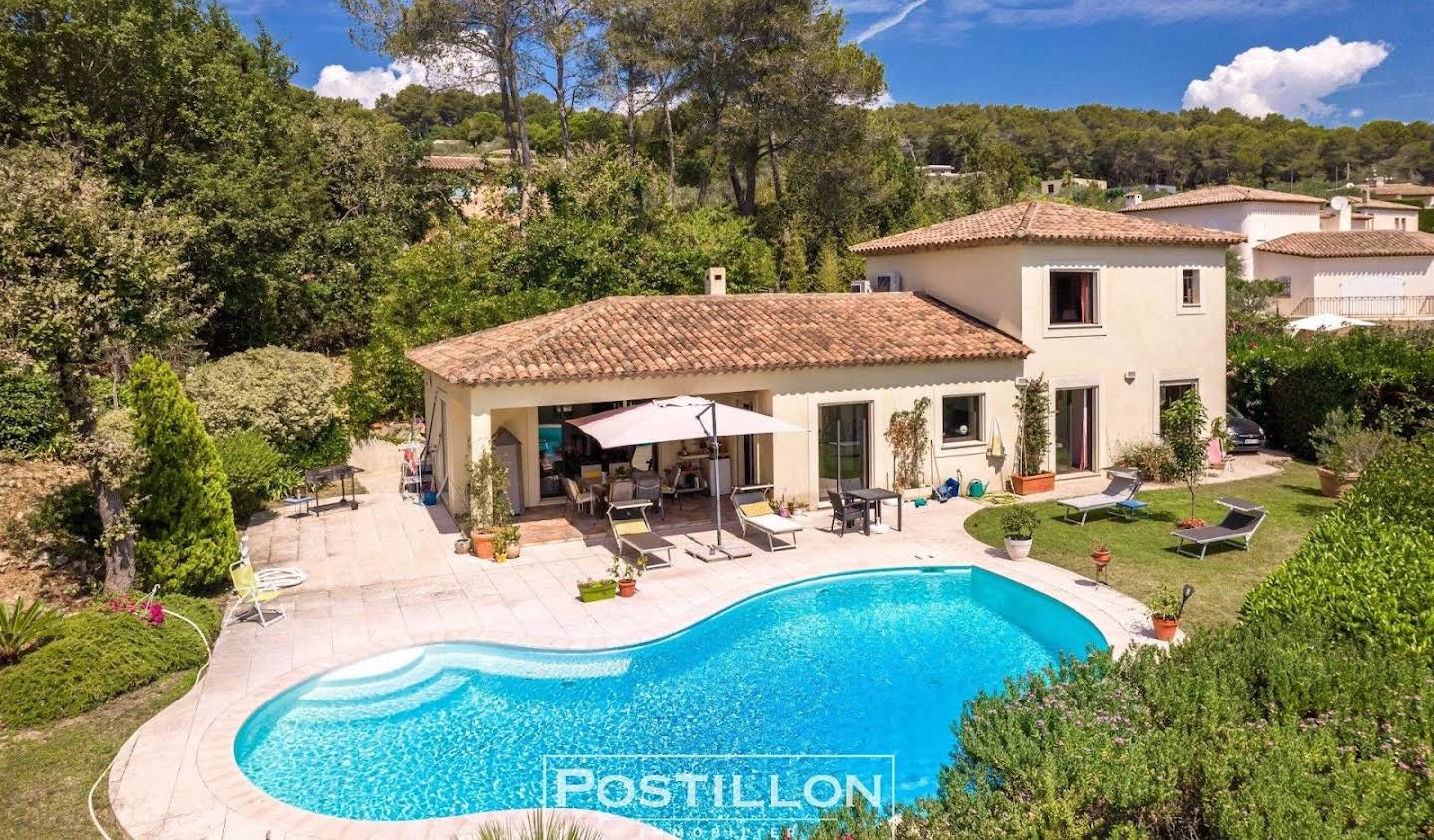 House with pool Mougins