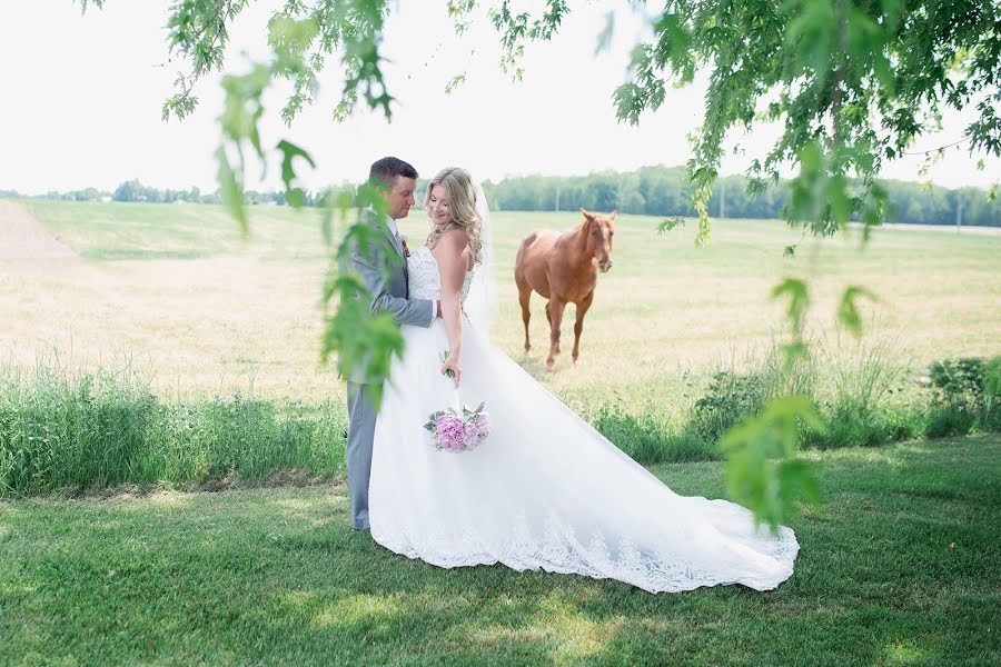 Fotógrafo de bodas Alisia Mellors (alisiamellors). Foto del 9 de mayo 2019