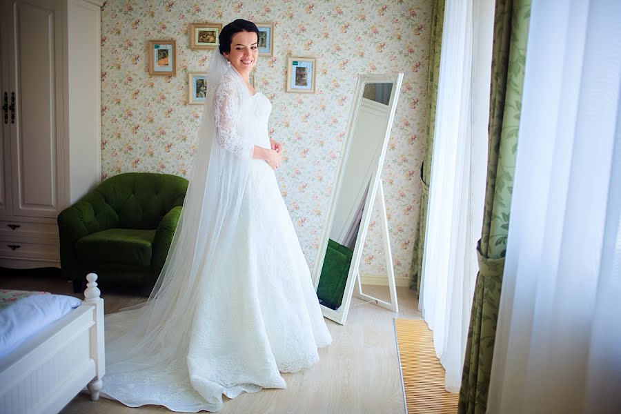 Fotografo di matrimoni Darina Limarenko (andriyanova). Foto del 19 ottobre 2014