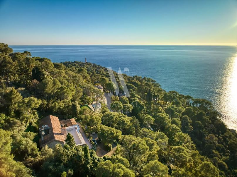 Vente villa 11 pièces 305 m² à Saint-Jean-Cap-Ferrat (06230), NaN €