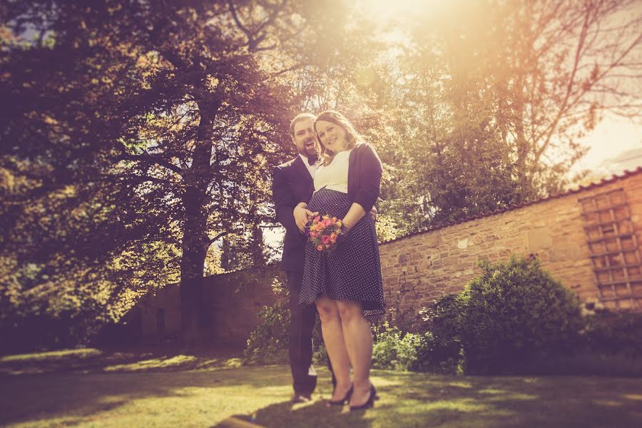 Fotógrafo de casamento Carolin Ulrich (oneandonly). Foto de 10 de dezembro 2018