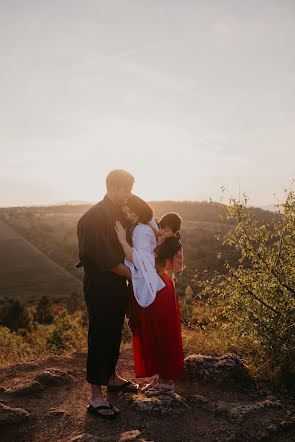 Wedding photographer Zsuzsi Forgács (forgacszsuzsi). Photo of 3 May 2022