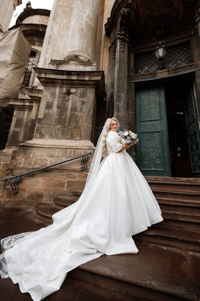 Fotógrafo de casamento Yuliya Storozhinska (id31957517). Foto de 21 de janeiro 2020