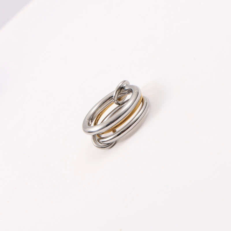Title 8, Anillo a juego de tres anillos electrochapado e...