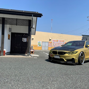 M4 クーペ F82