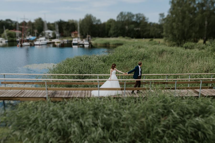 Bröllopsfotograf Reinis Melioranskis (fotoreinis). Foto av 25 juli 2019