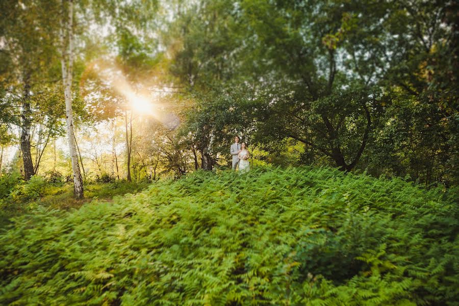 Wedding photographer Aleksandr Konyshev (leks1204). Photo of 31 March 2016