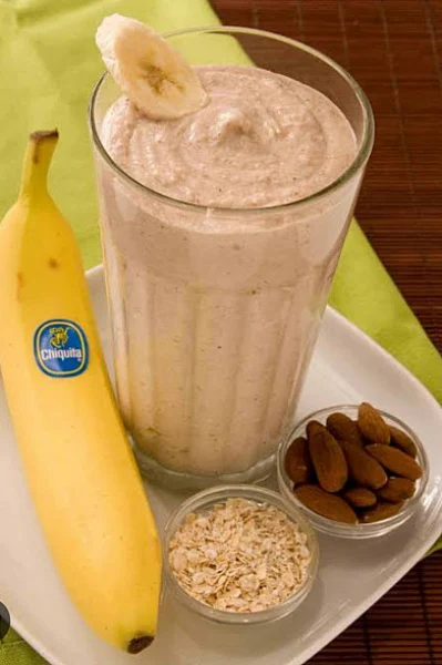 Banana & Chiku (350 Ml)Shake