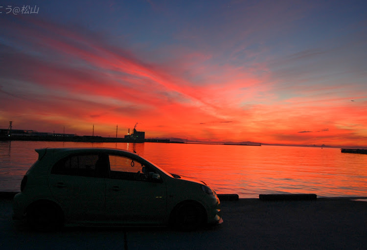 マーチの偽 Renault PULSE Trophy・夕焼けに関するカスタム事例の投稿画像2枚目