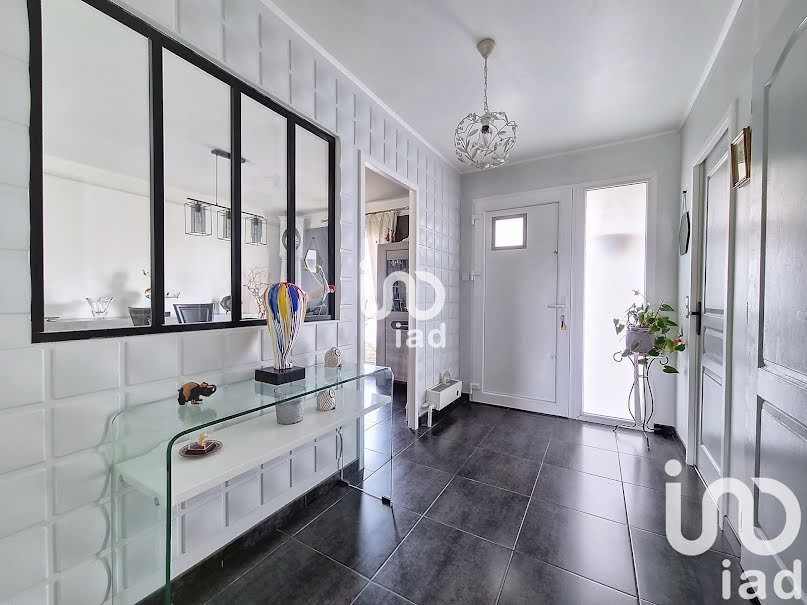 Vente maison 5 pièces 105 m² à Courcouronnes (91080), 310 000 €