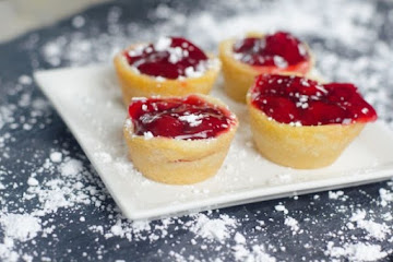 Cherry Pie Cookie Cups