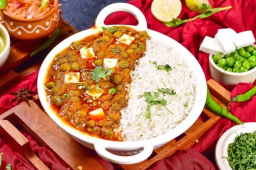 Rice With Matar Paneer