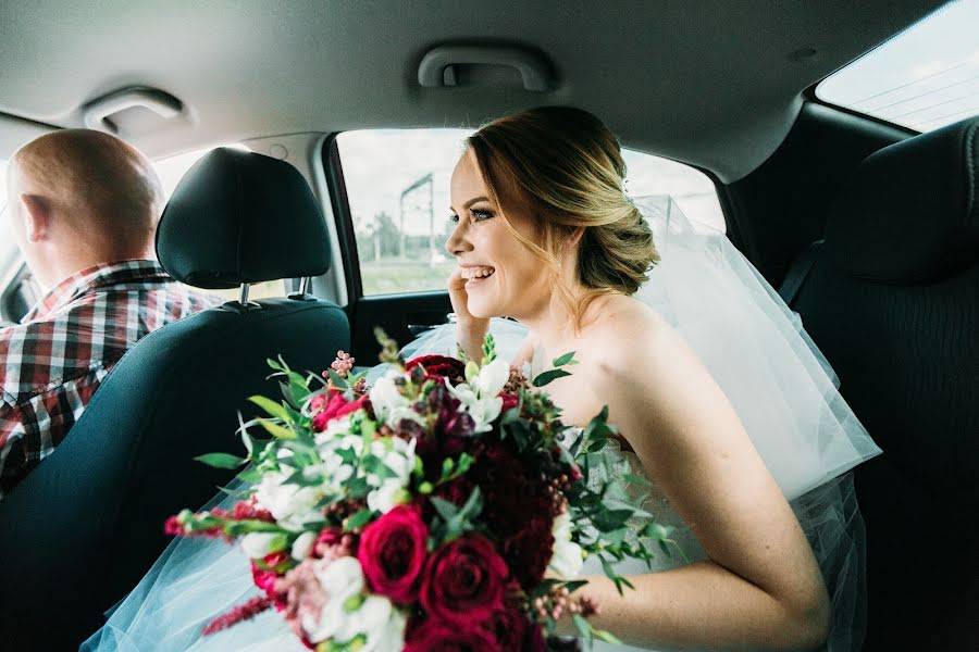 Wedding photographer Tatyana Zhukovskaya (tanya83). Photo of 9 July 2019