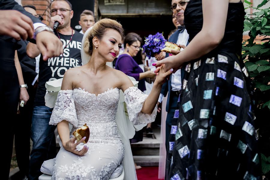 Fotógrafo de casamento Florin Belega (belega). Foto de 25 de março 2019