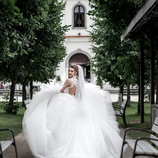 Fotógrafo de bodas Evelina Dzienaite (muah). Foto del 1 de octubre 2017