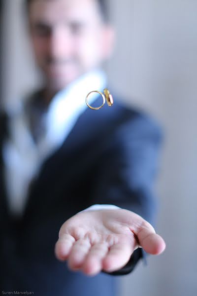 Fotógrafo de casamento Suren Manvelyan (paronsuren). Foto de 17 de junho 2015