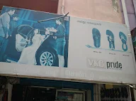 Al-Ameen Shoe Centre photo 2