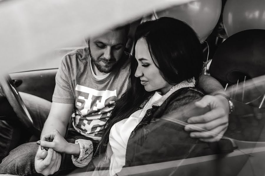 Wedding photographer Aleksandra Zhdanova (kapitonova). Photo of 17 July 2019