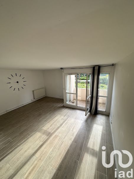 Vente appartement 5 pièces 99 m² à Noisy-le-Grand (93160), 235 000 €