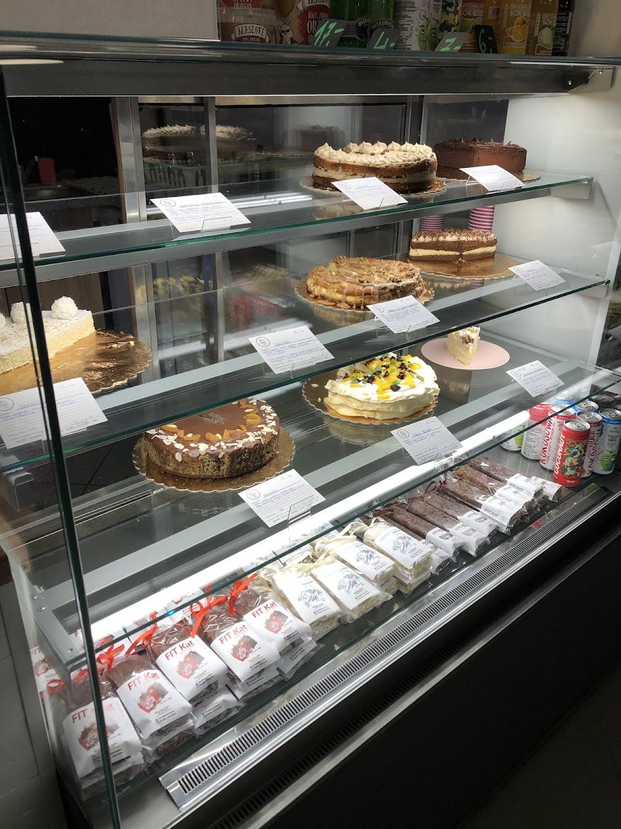 Gluten-Free Cakes at Fit Cake