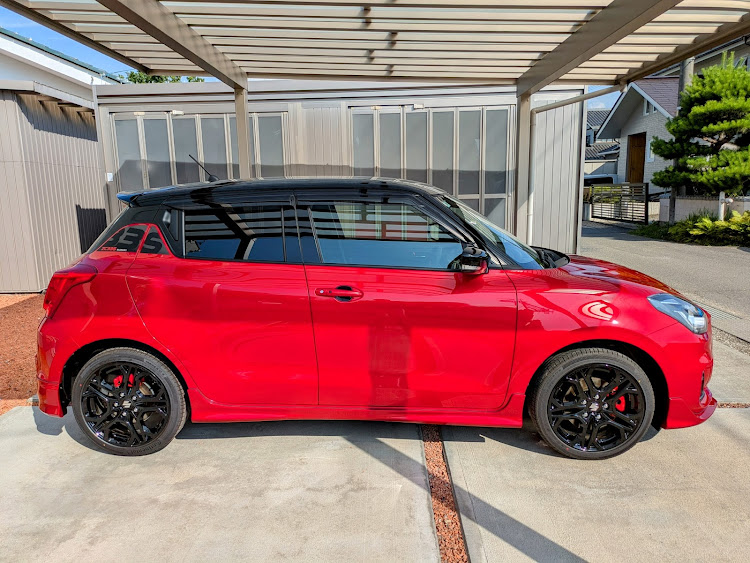 スイフトスポーツのzc33s スイフトスポーツ・ファイナルエディション・納車・クロスビー今までありがとうに関するカスタム事例の投稿画像2枚目