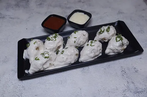 Creamy Chicken Momos