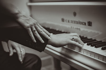 Fotografo di matrimoni Denis Khalyuchenko (contourlab). Foto del 5 marzo 2016