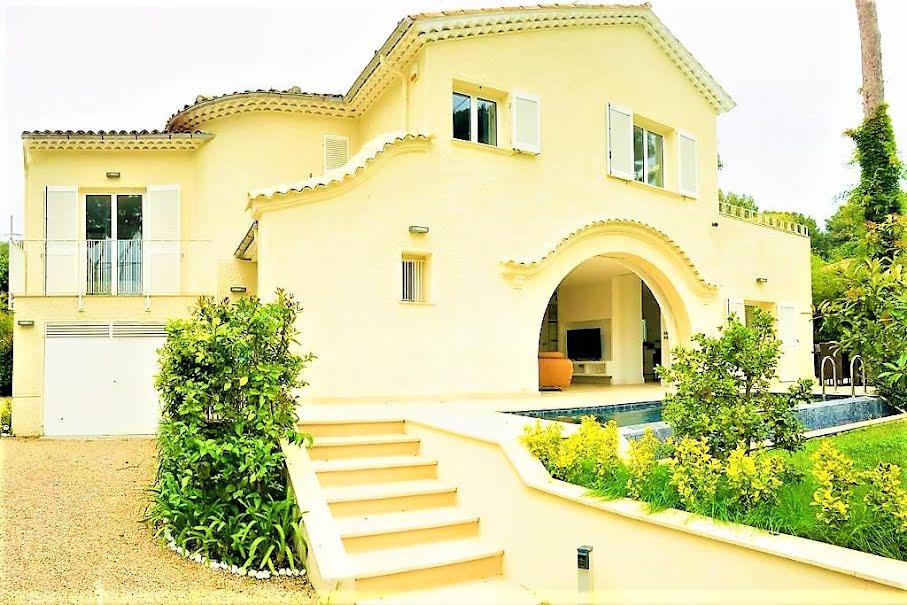 Vente villa 6 pièces 160 m² à Cap d'Antibes (06160), 1 999 990 €