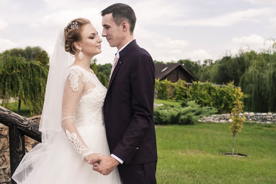 Fotógrafo de casamento Natalya Tiunova (natalitiunova75). Foto de 14 de fevereiro 2020