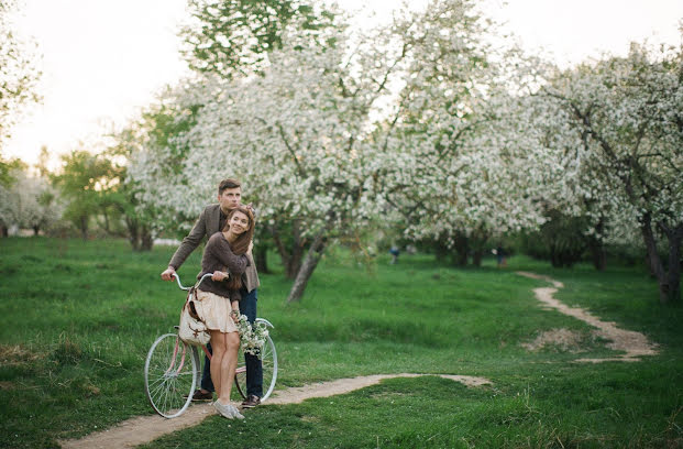 Jurufoto perkahwinan Dasha Ivanova (dashynek). Foto pada 14 Jun 2016